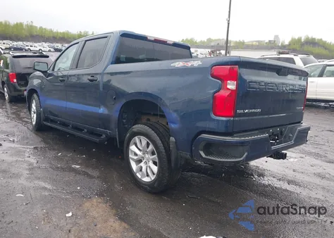 2021 Chevrolet Silverado 1500 4Wd Short Bed Custom из США, поврежденный, VIN 3GCPYBEK3MG294668